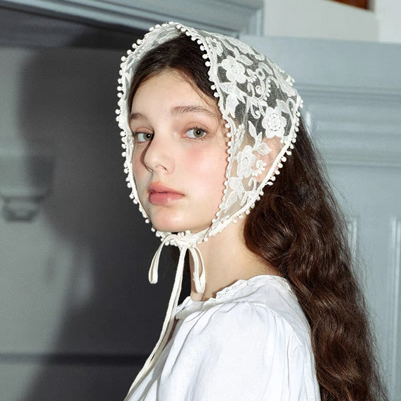 Foulard en dentelle florale ti - Travel Accessories Aesthetic avis et prix